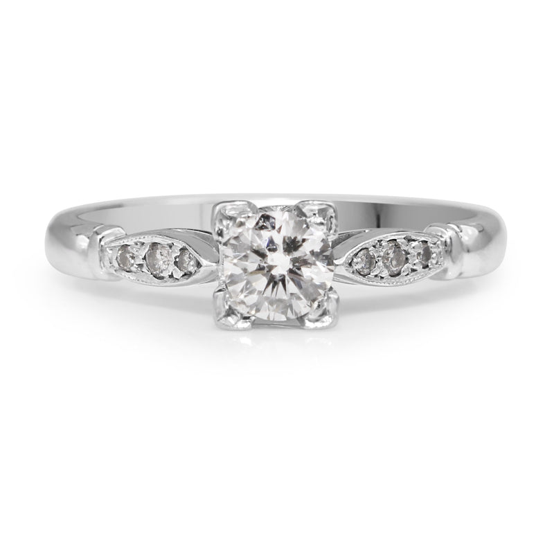 18ct White Gold Vintage Diamond Solitaire Ring