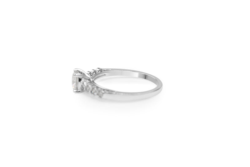 18ct White Gold Solitaire Diamond Ring