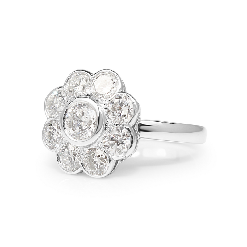 18ct White Gold Daisy Diamond Ring