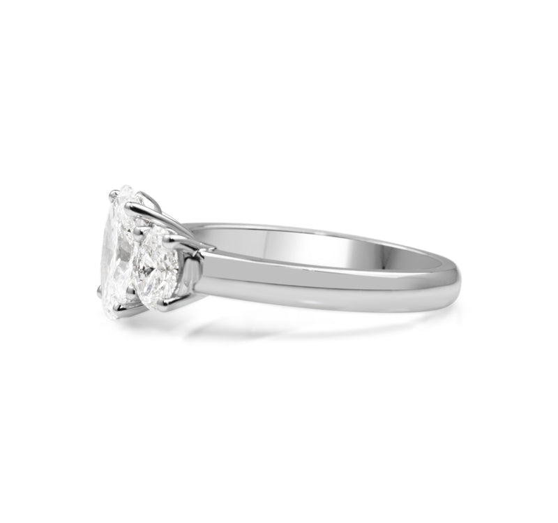 18ct White Gold 3 Stone Oval Diamond Ring