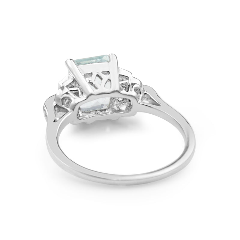 18ct White Gold Deco Style Aquamarine and Diamond Ring