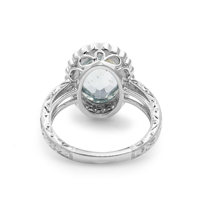 18ct White Gold Aquamarine and Diamond Daisy Ring