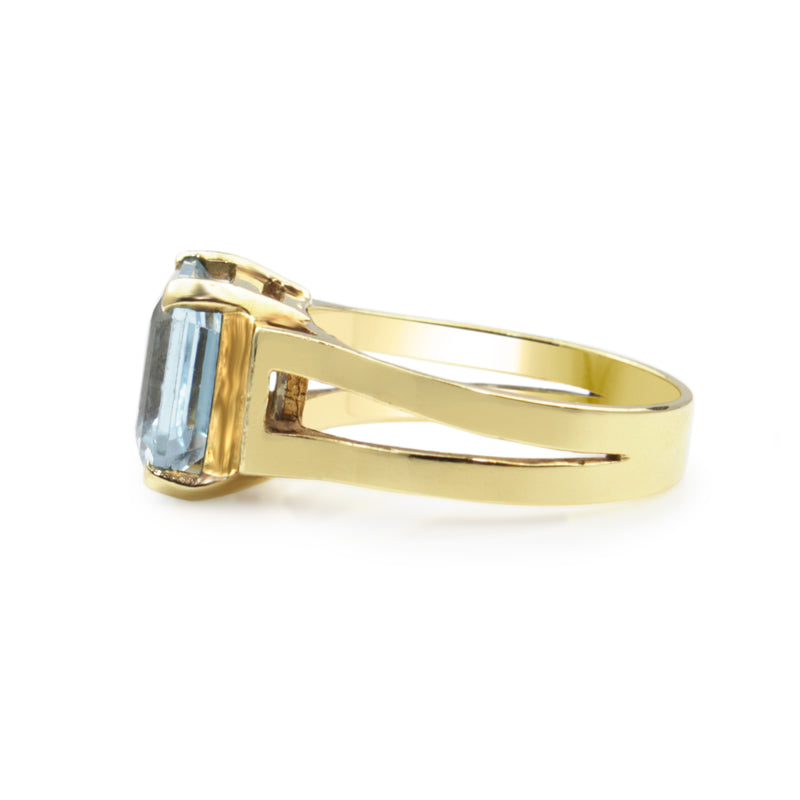 14ct Yellow Gold Aquamarine Solitaire Ring