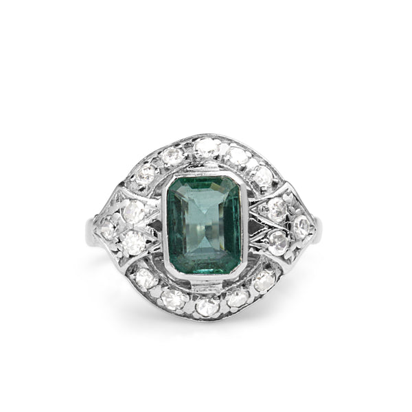 18ct White Gold Art Deco Emerald and Diamond Ring