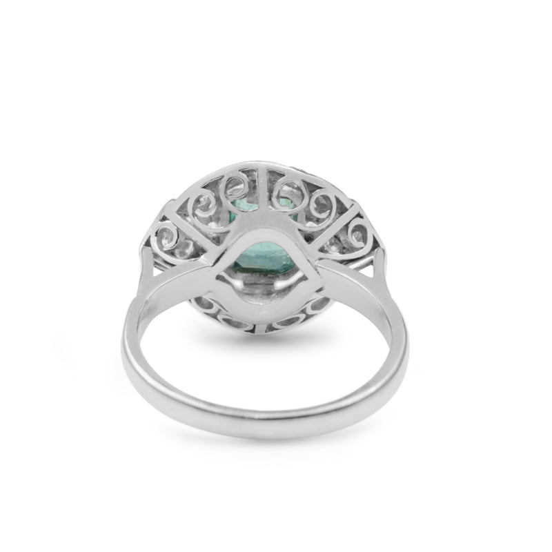 18ct White Gold Art Deco Emerald and Diamond Ring