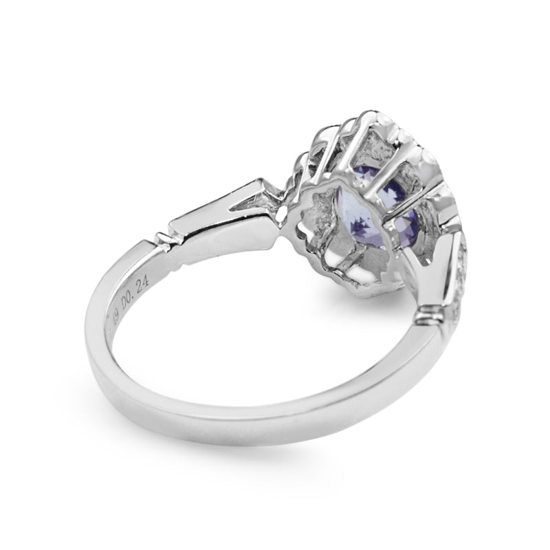 18ct White Gold Tanzanite and Diamond Daisy Style Ring