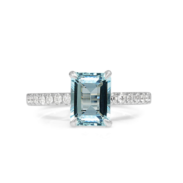 18ct White Gold Aquamarine and Diamond Ring