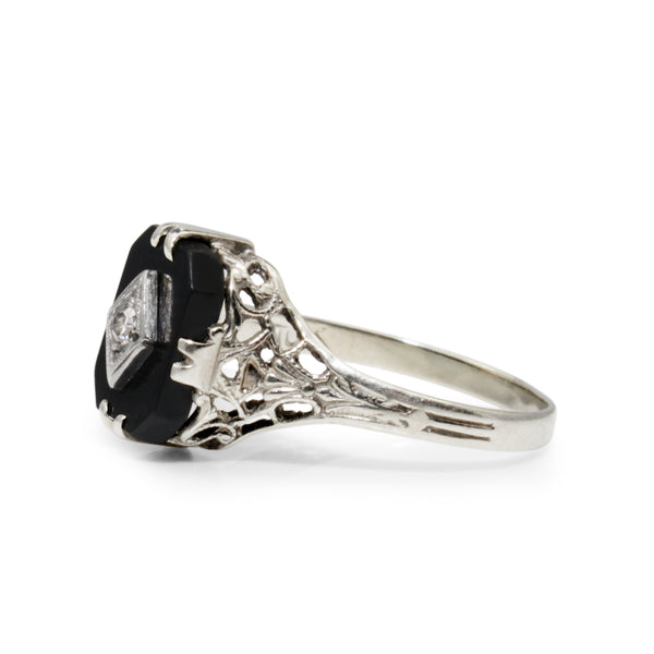 10ct White Gold Art Deco Onyx and Diamond Ring