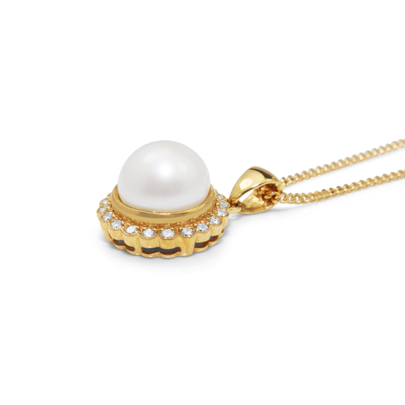 9ct Yellow Gold Daisy Style Pearl and Diamond Necklace