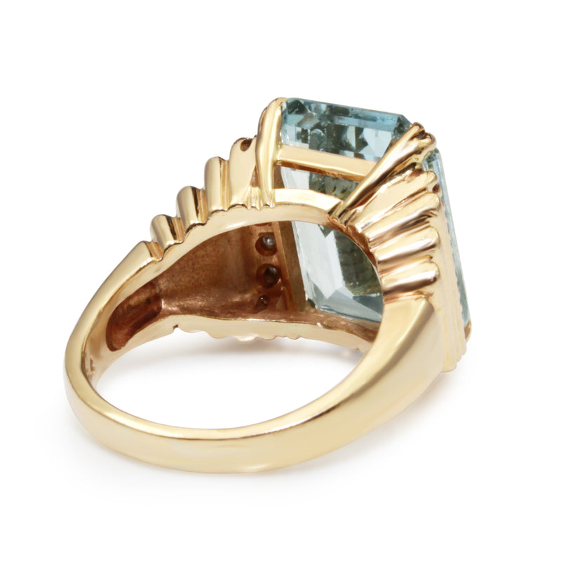14ct Yellow Gold Vintage Spinel and Diamond Cocktail Ring