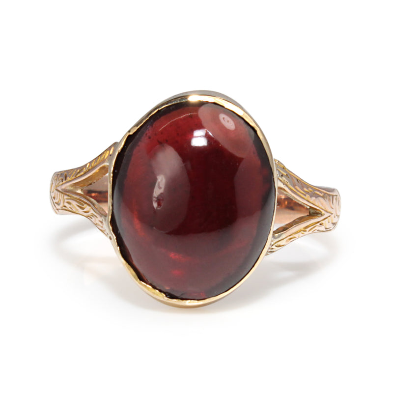 9ct Yellow / Rose Gold Antique Cabochon Garnet Ring