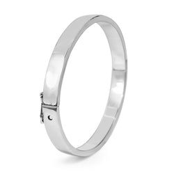 9ct White Gold Solid Oval Hinged Bangle