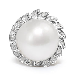 18ct White Gold Vintage Mabé Pearl and Diamond Ring