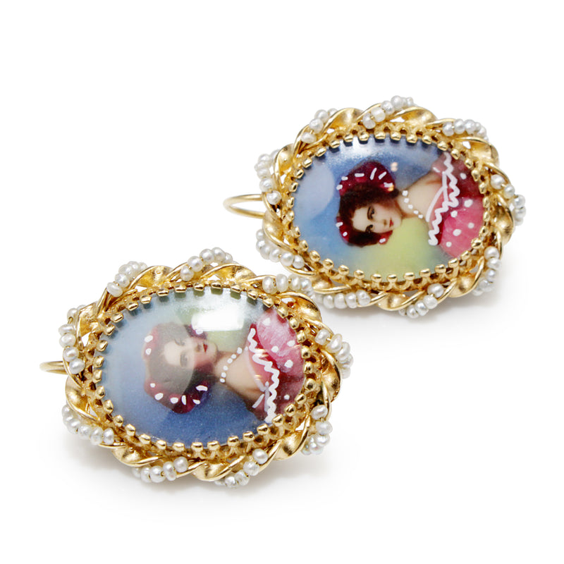 14ct Yellow Gold Pearl Hand Painted Earrings