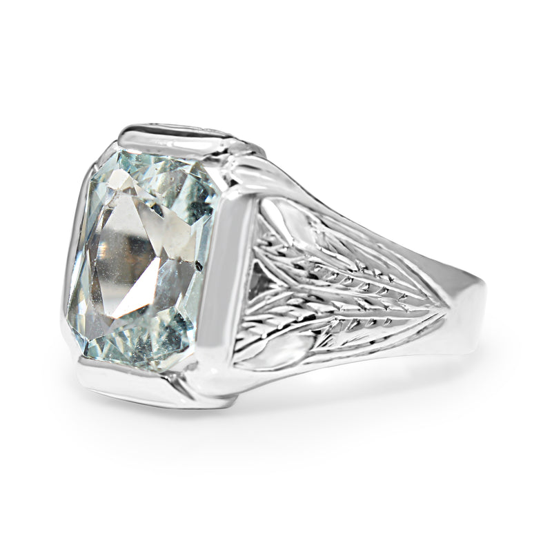 14ct White Gold Vintage Aquamarine Ring