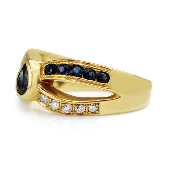 18ct Yellow Gold Sapphire and Diamond Vintage Ring