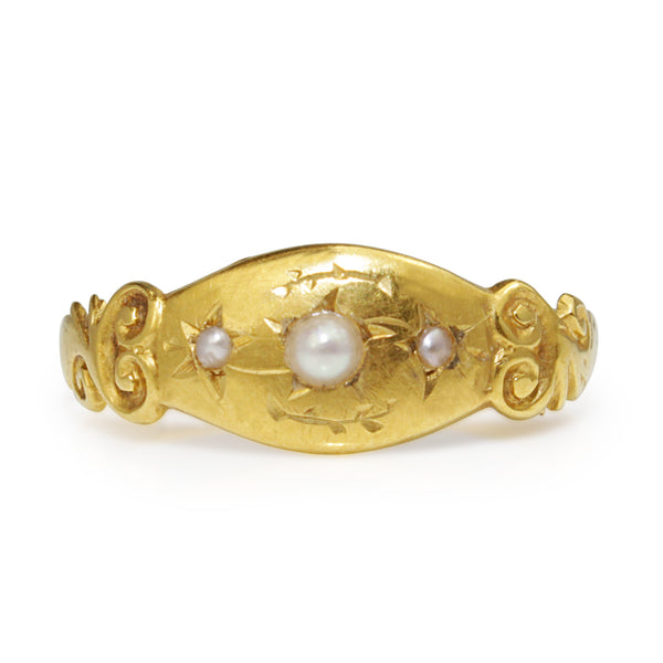 18ct Yellow Gold Antique Seed Peal Ring