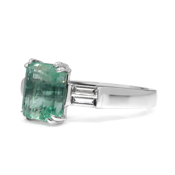 18ct White Gold Emerald and Baguette Diamond Ring