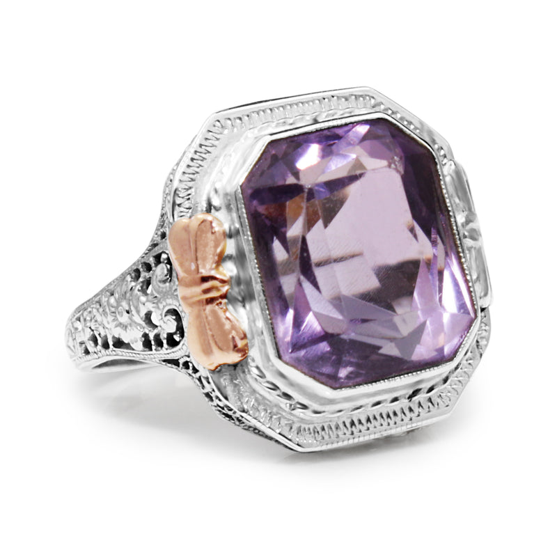 18ct White Gold Art Deco Amethyst Filigree Ring with Rose Gold Detail