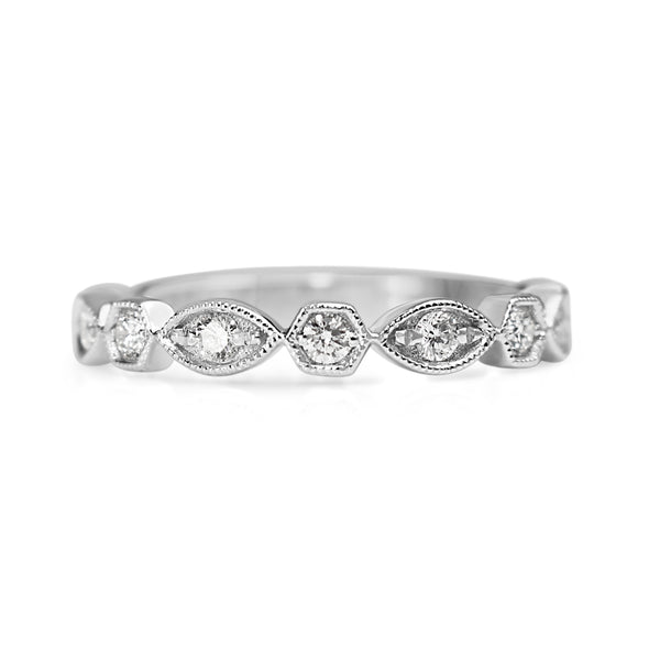 18ct White Gold Vintage Style Diamond Band Ring