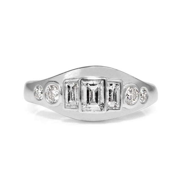 18ct White Gold Emerald and Round Cut Diamond Ring