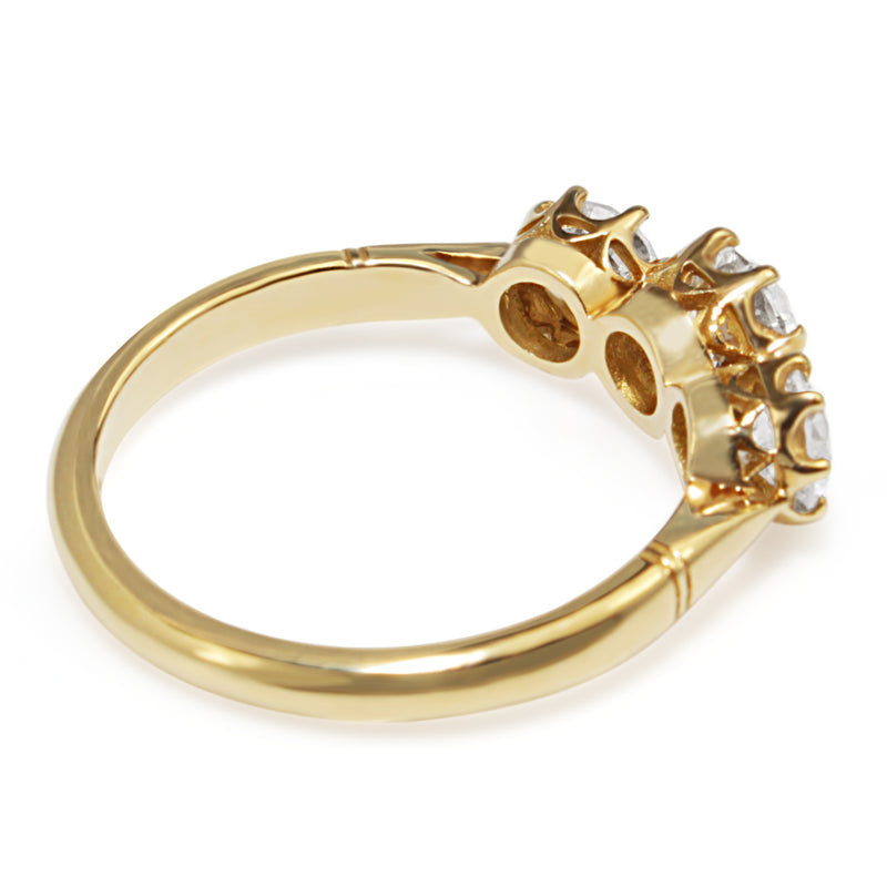 18ct Yellow Gold Antique Style 3 Stone Diamond Ring