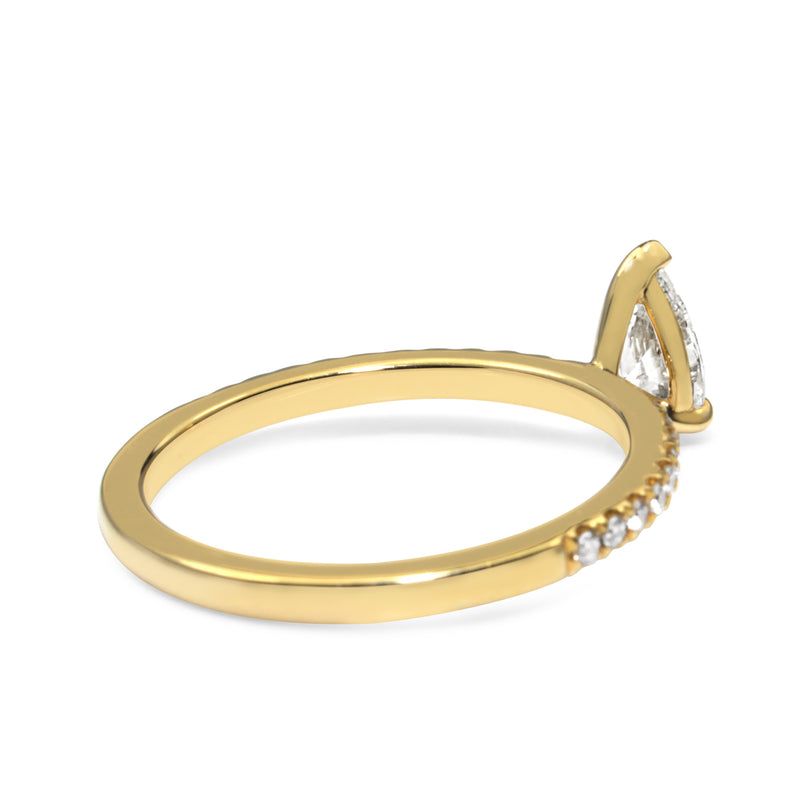 18ct Yellow Gold Pear Solitaire Diamond Ring