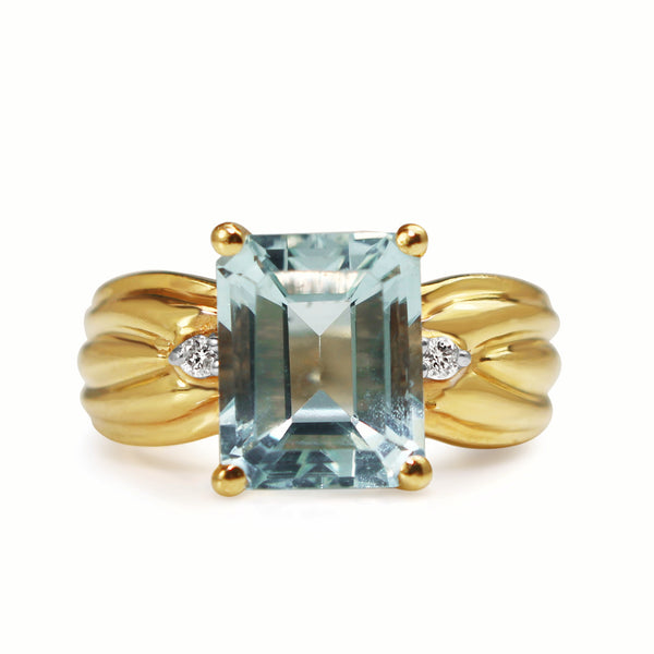 14ct Yellow Gold Aquamarine and Diamond Vintage Ring