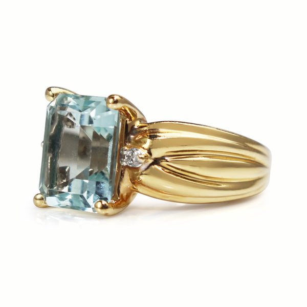 14ct Yellow Gold Aquamarine and Diamond Vintage Ring