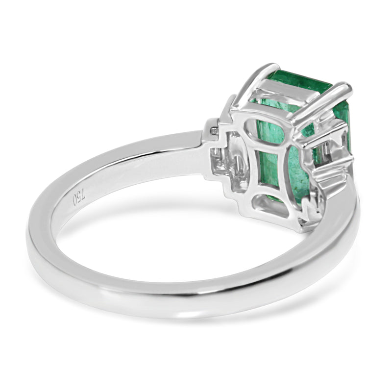 18ct White Gold Emerald and Diamond Ring