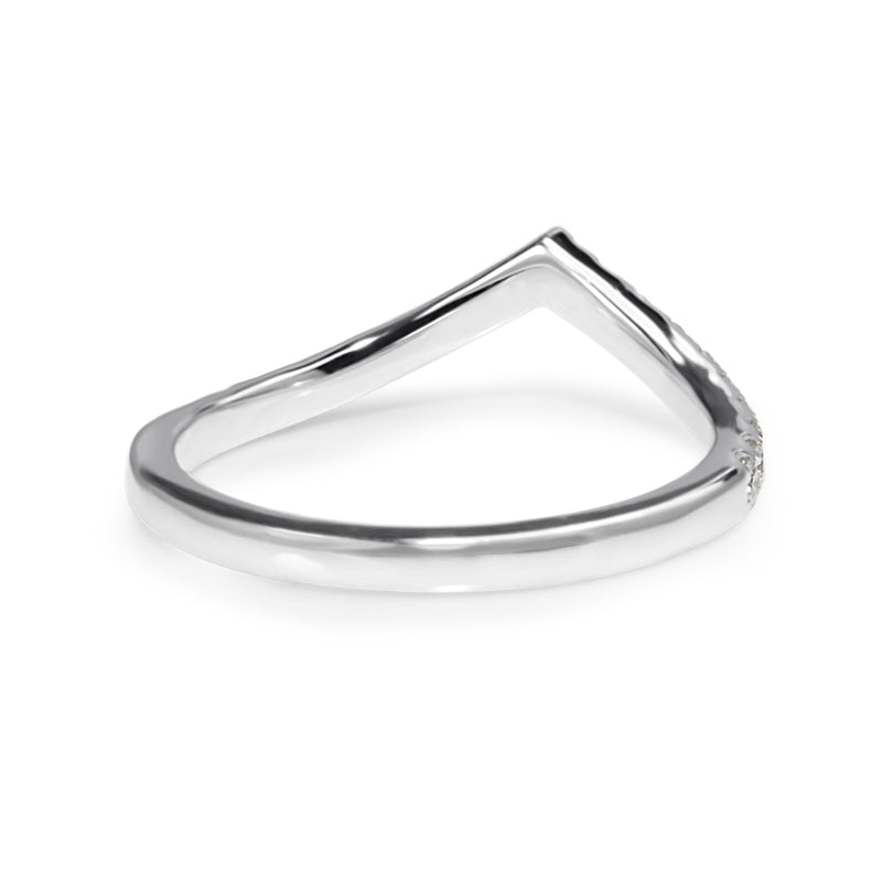 18ct White Gold 'V' Shaped Curved Diamond Band