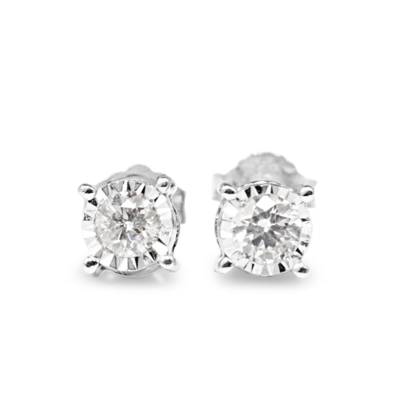 14ct White Gold Illusion Diamond Stud Earrings