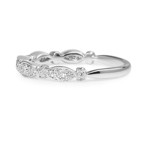 18ct White Gold Vintage Style Diamond Band