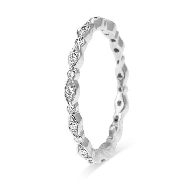 18ct White Gold Vintage Style Diamond All Round Band