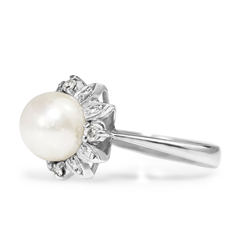 14ct White Gold Vintage Cultured Pearl and Single Cut Diamond Ring