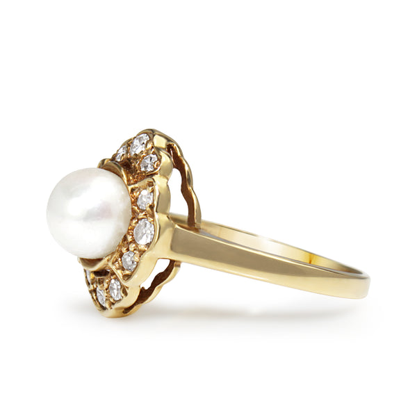 14ct Yellow Gold Vintage Cultured Pearl and Diamond Halo Ring