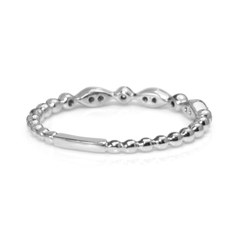 9ct White Gold Vintage Style Diamond Band