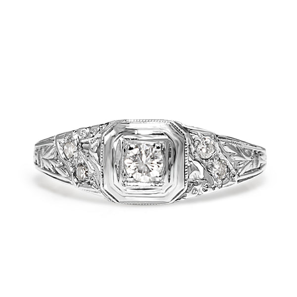 18ct White Gold Art Deco Diamond Ring