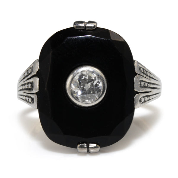 14ct Yellow and White Gold Art Deco Onyx and Diamond Ring