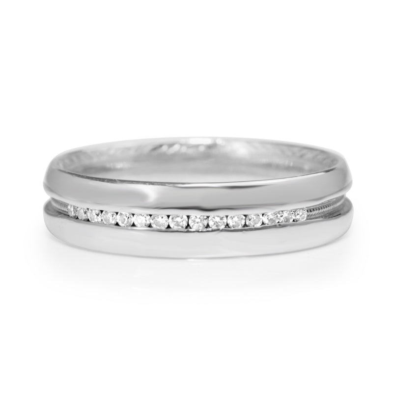 Platinum Vintage Diamond and Millgrain Band