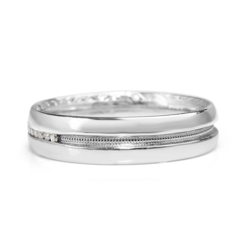 Platinum Vintage Diamond and Millgrain Band