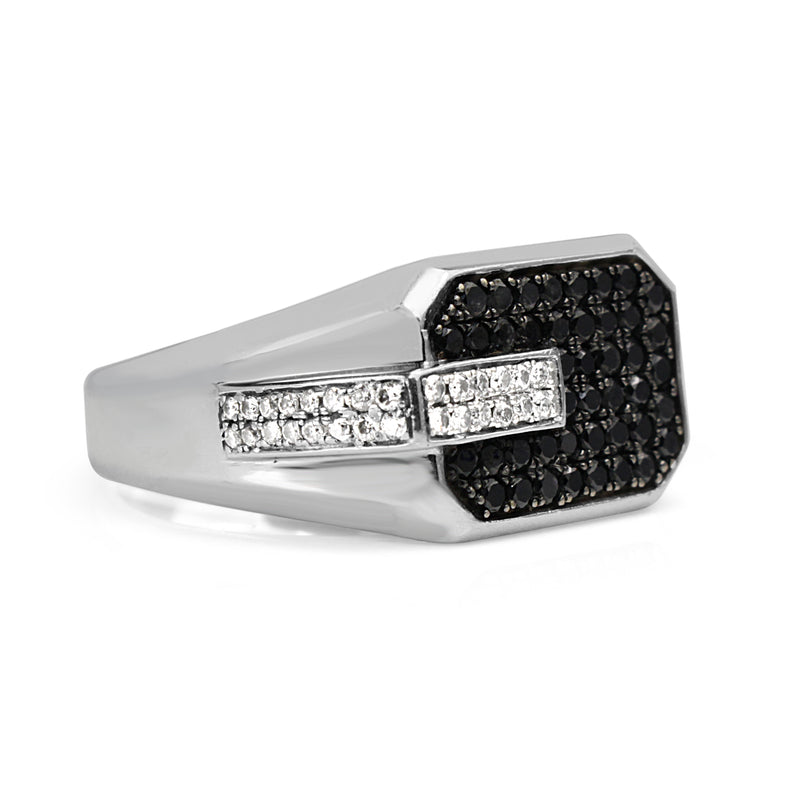 18ct White Gold Black and White Diamond Ring