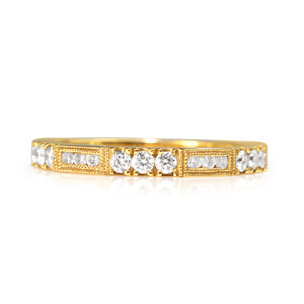 18ct Yellow Gold Vintage Style Diamond Band Ring