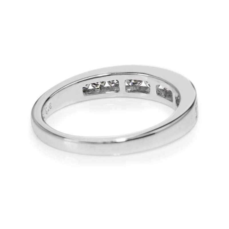 9ct White Gold Channel Set Graduated Diamond Band