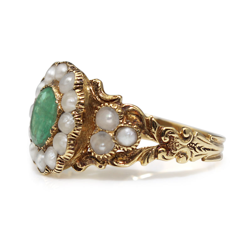 15ct Yellow Gold Antique Emerald and Pearl Daisy Ring