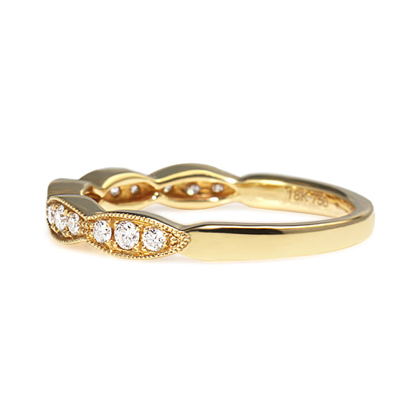 18ct Yellow Gold Scalloped Edge Diamond Band