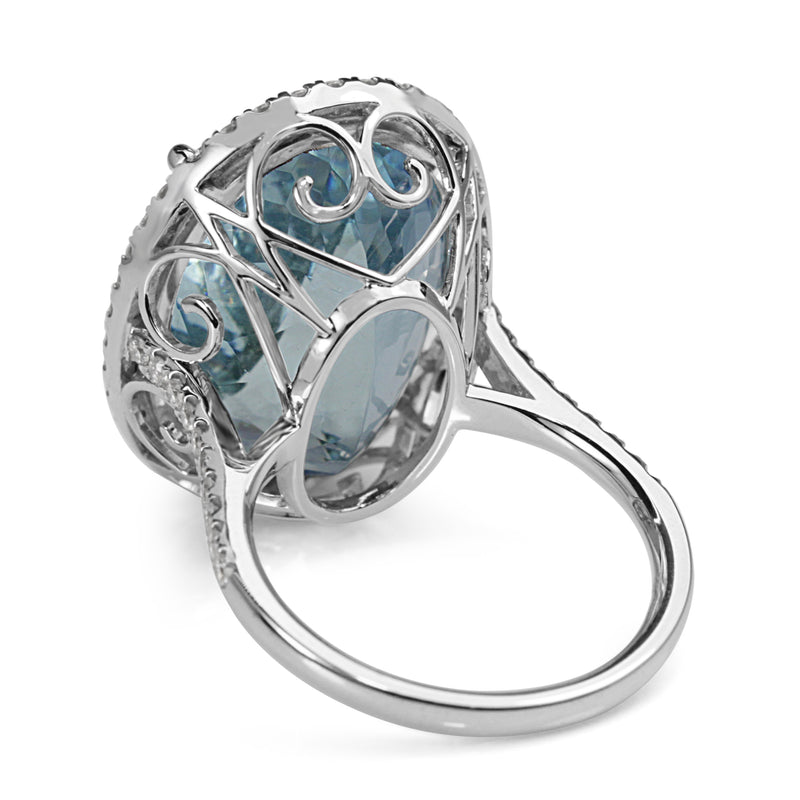 18ct White Gold Large Aquamarine and Diamond Cocktail Ring