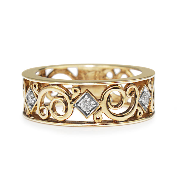 9ct Yellow Gold Swirl Diamond Ring