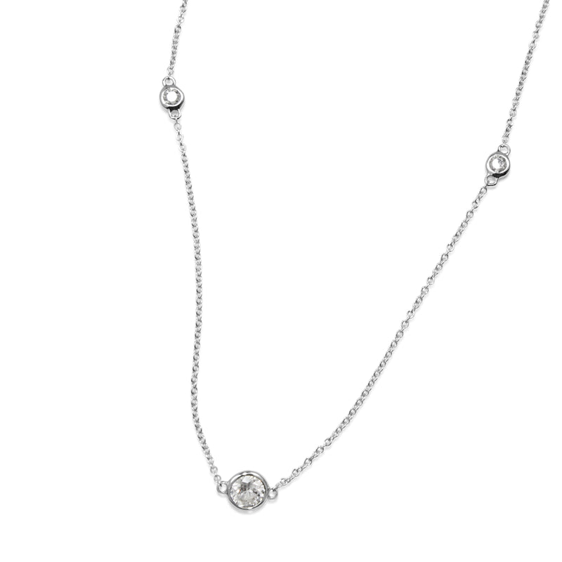 18ct White Gold Graduated Bezel Set Diamond Chain / Necklace