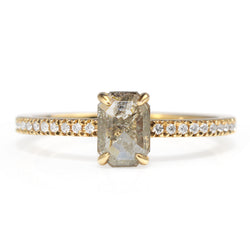 18ct Yellow Gold Salt and Pepper Diamond Ring